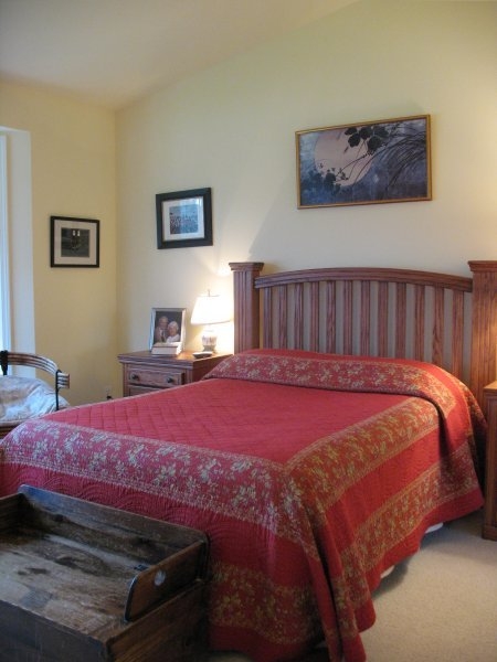 Bedroom layout and design of duplex cottage in Tacoma, WA.