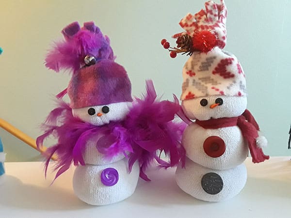two craft snow people